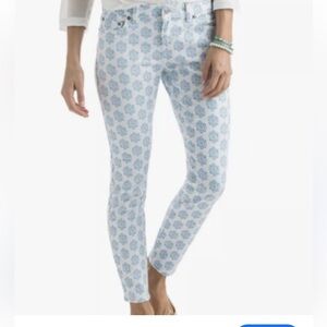 Vineyard Vines women’s Blue and White Patterned skinny jeans size 12